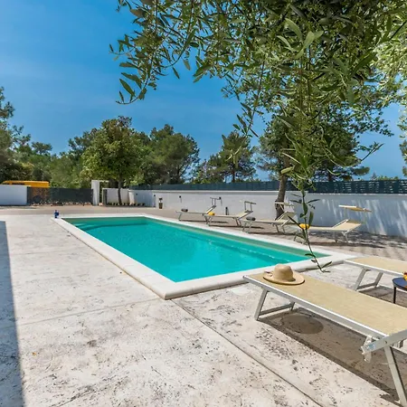 Front In Biograd Holiday home Biograd Na Moru