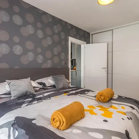 Holiday home Beautiful In Biograd With Wifi *