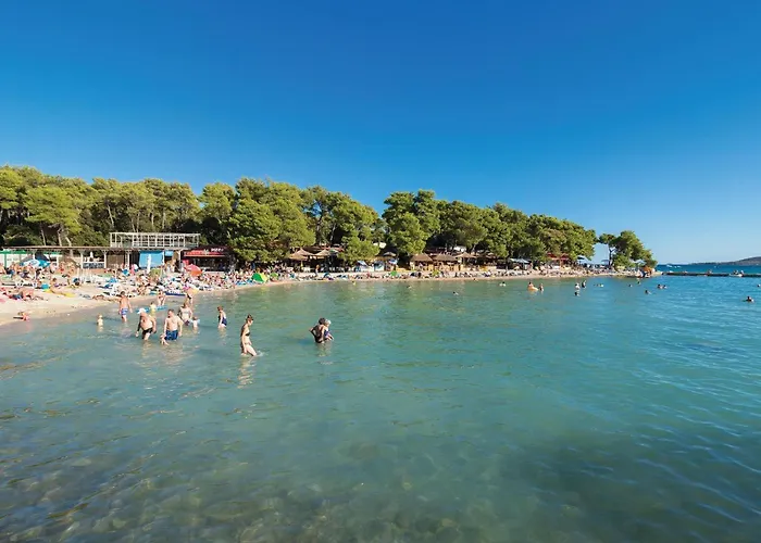 Beautiful In Biograd With Wifi בית נופש