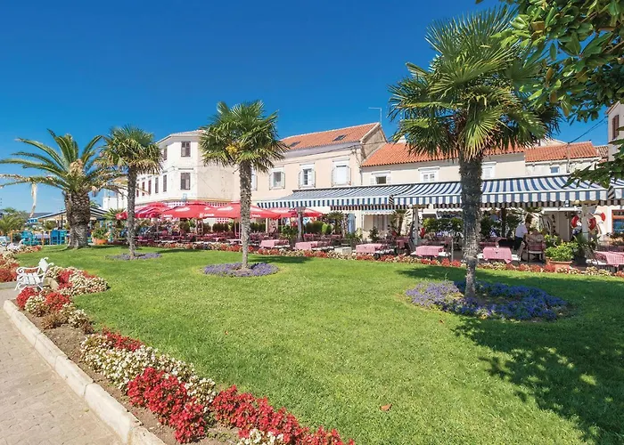 Дом отдыха Beautiful In Biograd With Wifi *